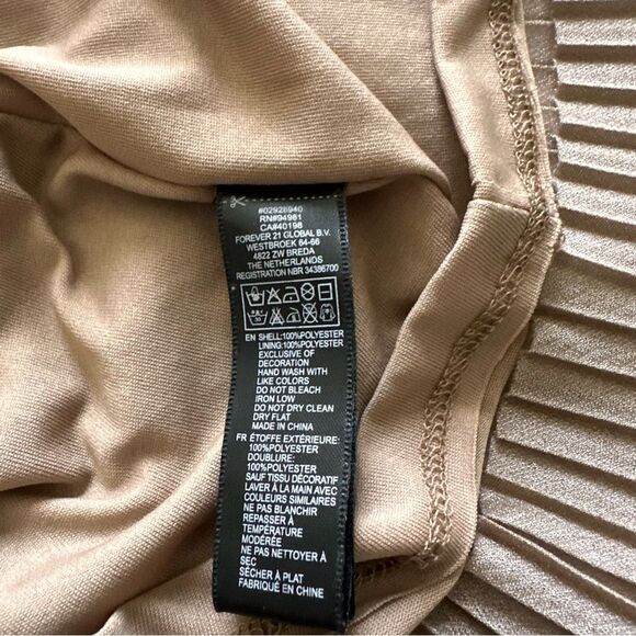 Forever 21 pleated dress for medium size girls - Picture 5 of 9